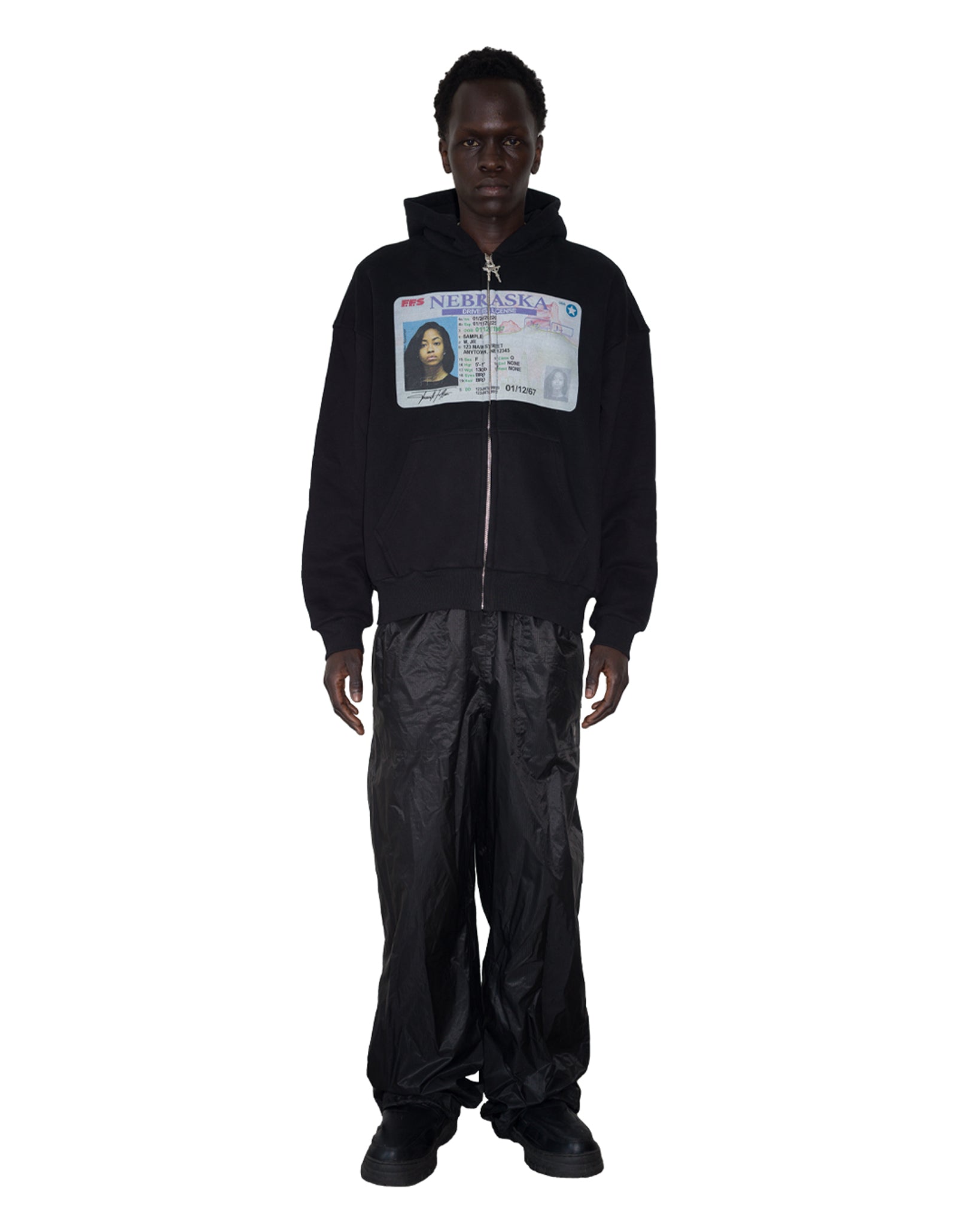DRIVER LICENSE ZIP HOODIE BLACK